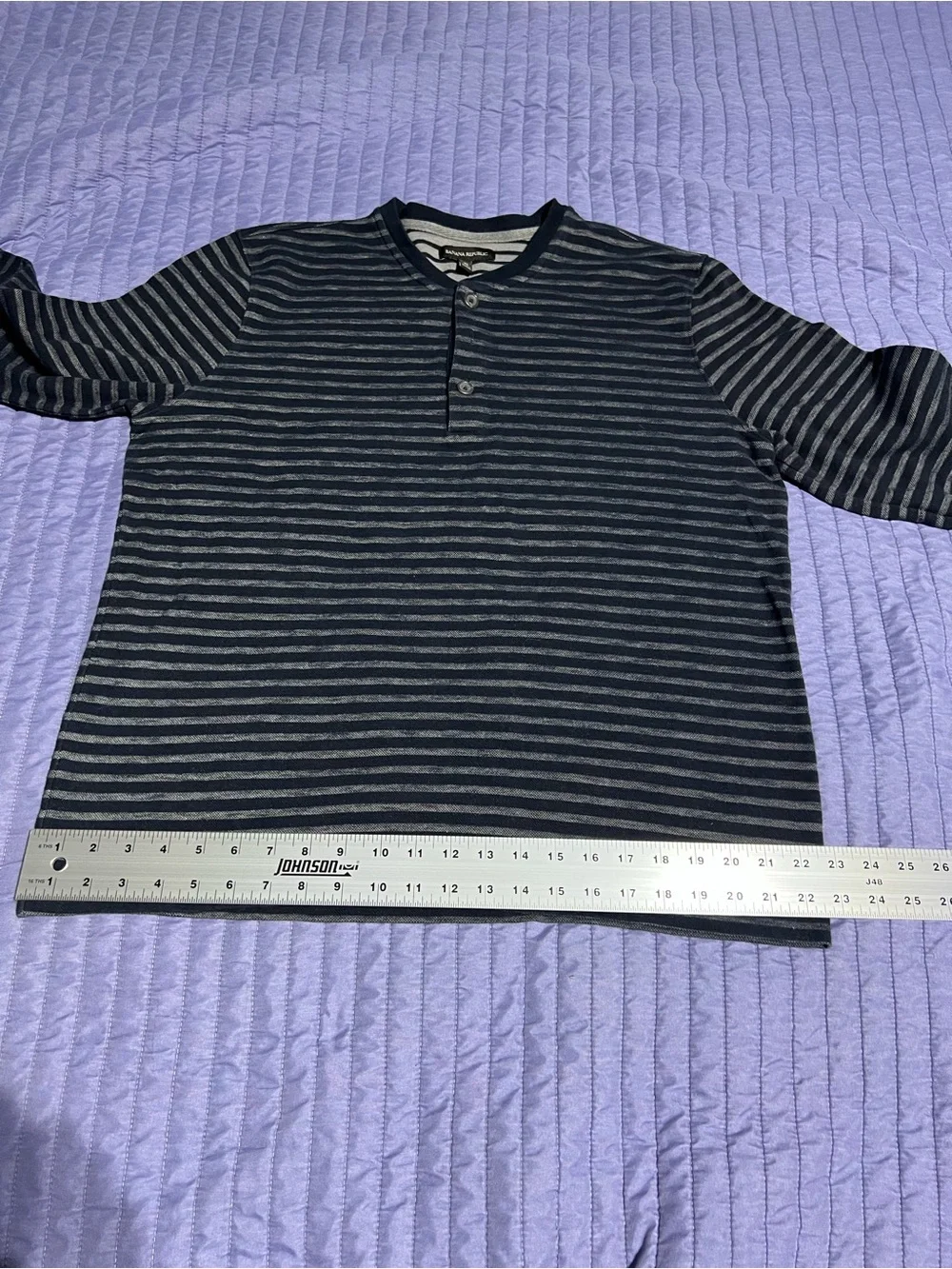 Banana Republic Navy and Gray Striped Henley Long-Sleeve Shirt XL